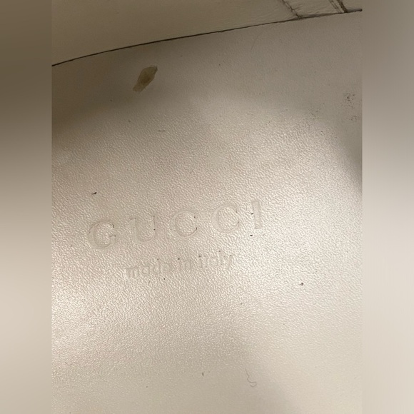 Gucci White Leather Embellished Lip Ace Sneakers - Picture 3 of 16